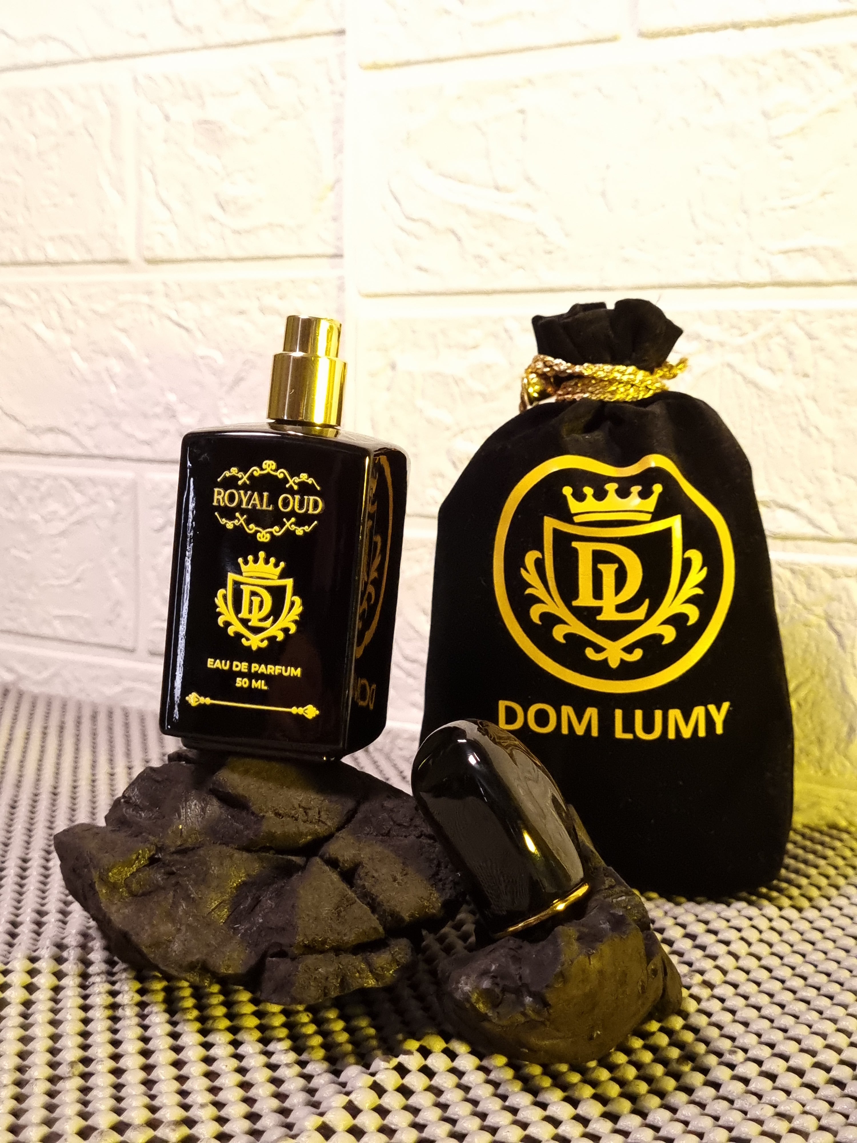 ROYAL-OUD - DOM LUMY